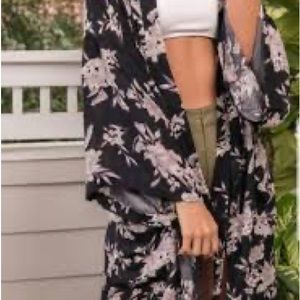 Spiritual Gangster black floral kimono